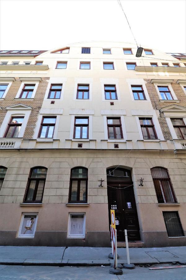 Andrassy Avenue Exclusive Apartment Budapest Exterior photo